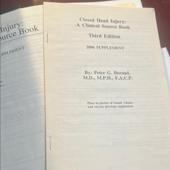 Closed-Head Injury: A Clinical Source Book - Third Edition P. Bernad - Picture 3 of 6